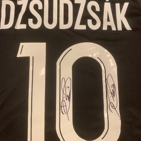 Dzsudzsák Balázs által dedikált mez - FEKETE (2024-2025)