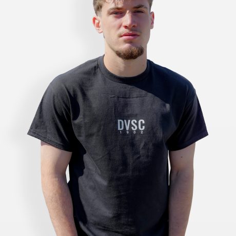 Fekete DVSC 1902 hologramos póló